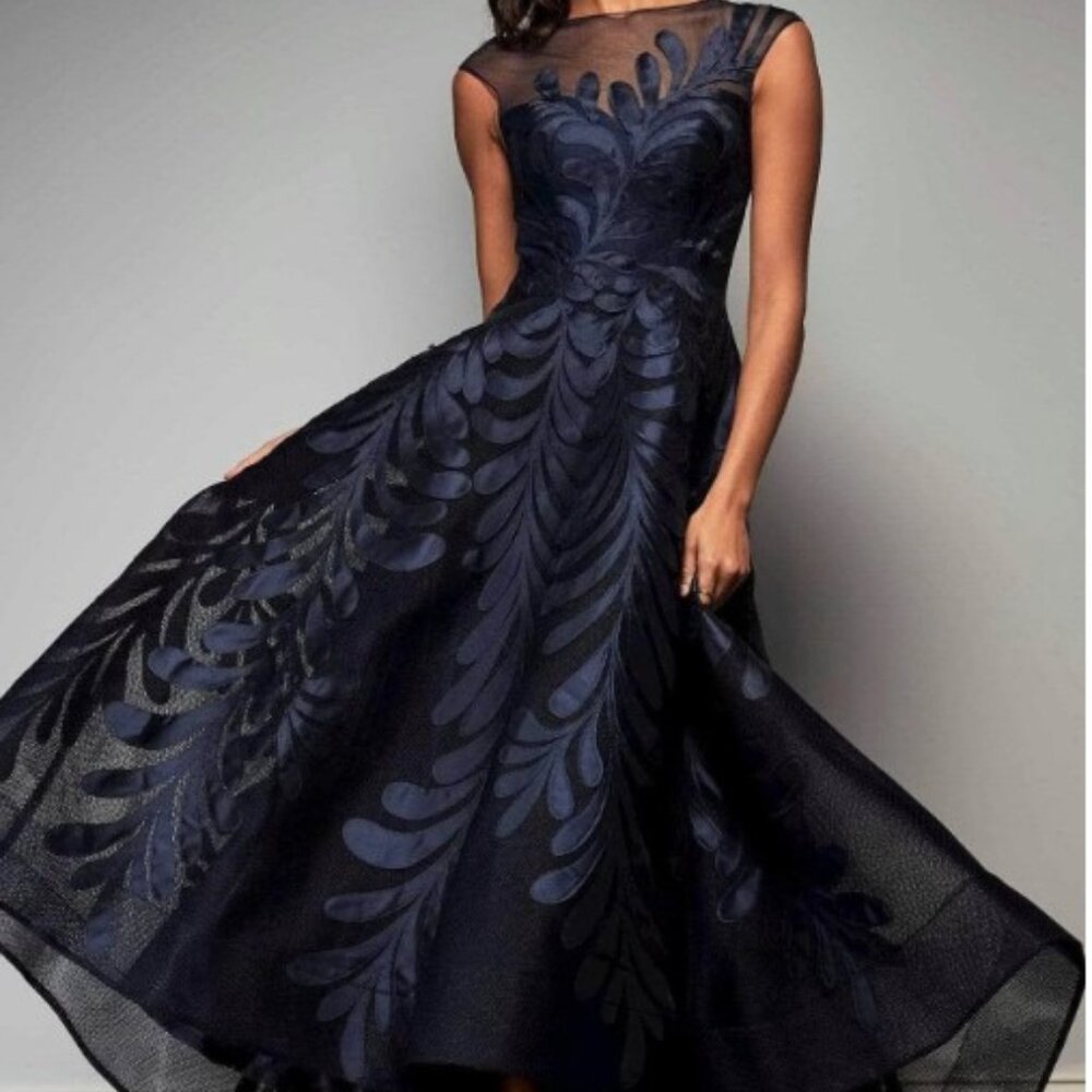 Hynes Park - M343 Floral Embroidered High Low A-line Dress in NAVY